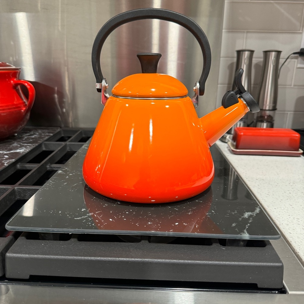 Lecreuset tea kettle.